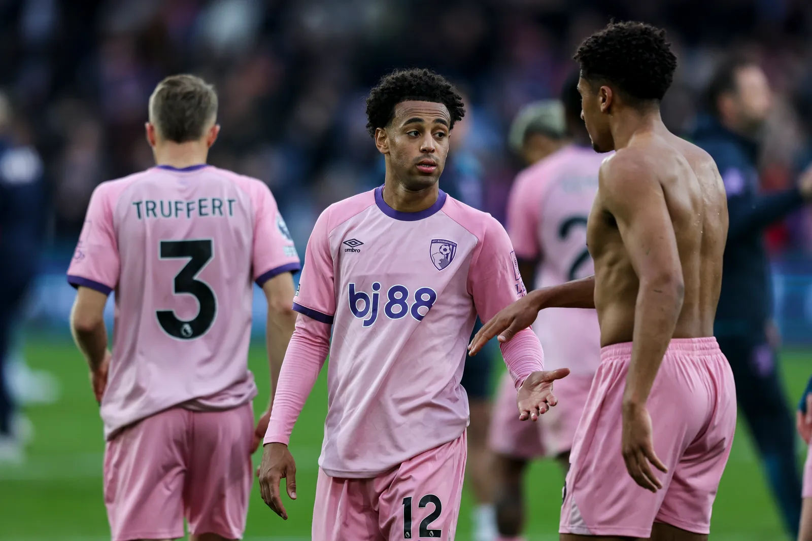 亚当斯盛赞 19 岁新星克鲁皮：他的爆发早有预兆，这场 3-3 平局虽跌宕却公平